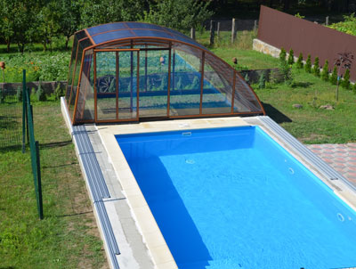 Pool enclosure